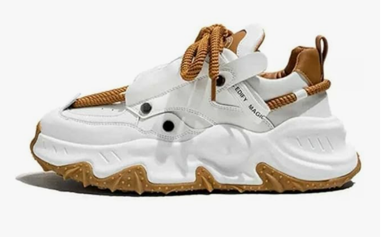 Men fashionable Sneaker